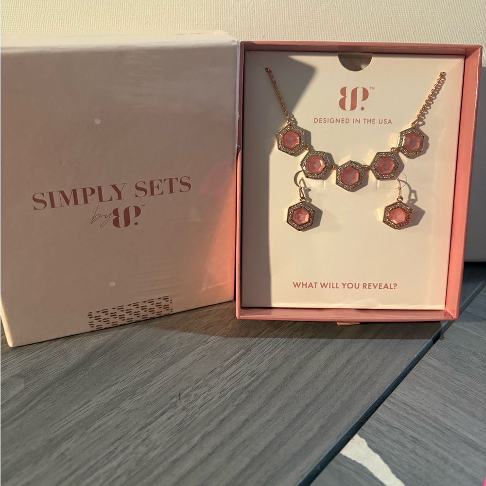 Simply Sets Pink Statement Necklace